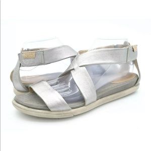Ecco Womens 9.5 Silver Leather Cross Band Strappy Comfort Sandals EUR 40